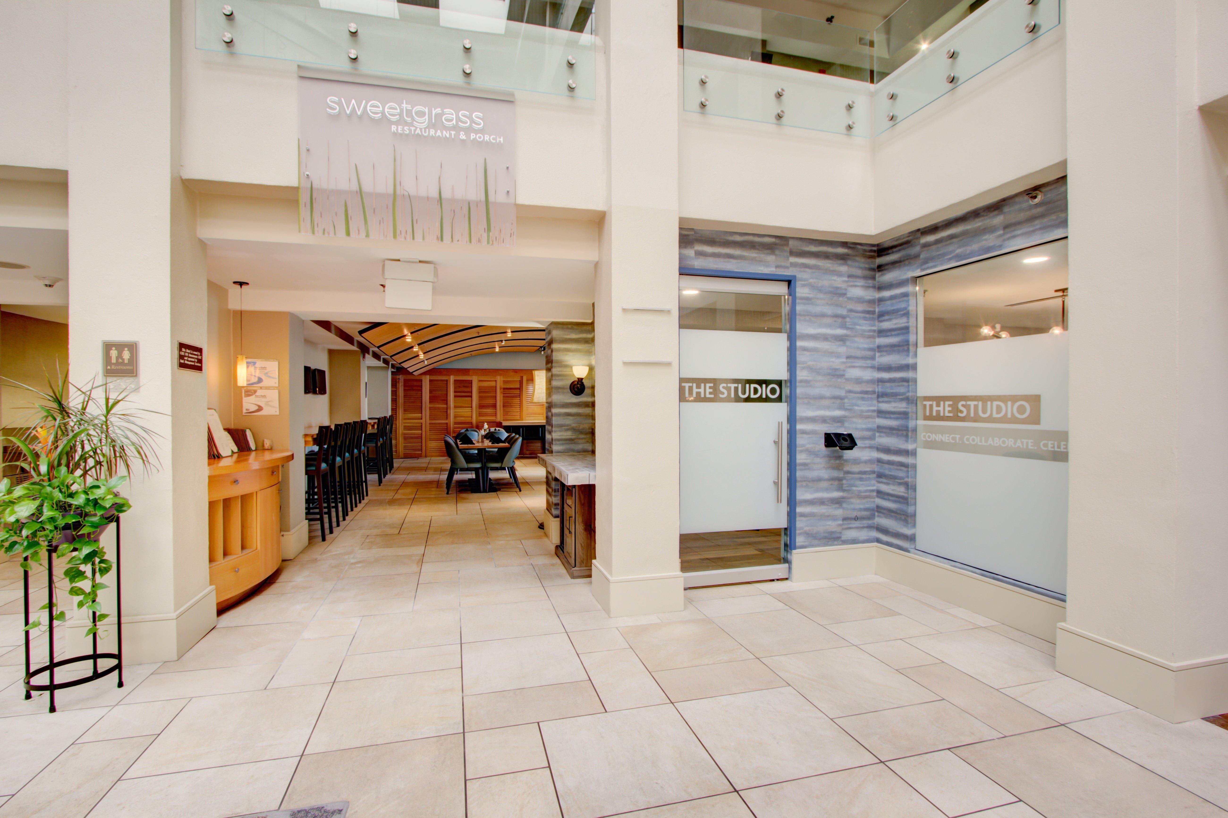 Отель Crowne Plaza Charleston By Ihg Север Чарлстон Экстерьер фото